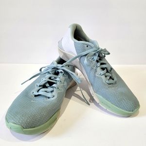 Nike Metcon size  7.5